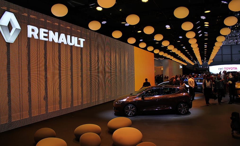 Renault war wieder mit seinem eindrucksvollen Messestand am Start.