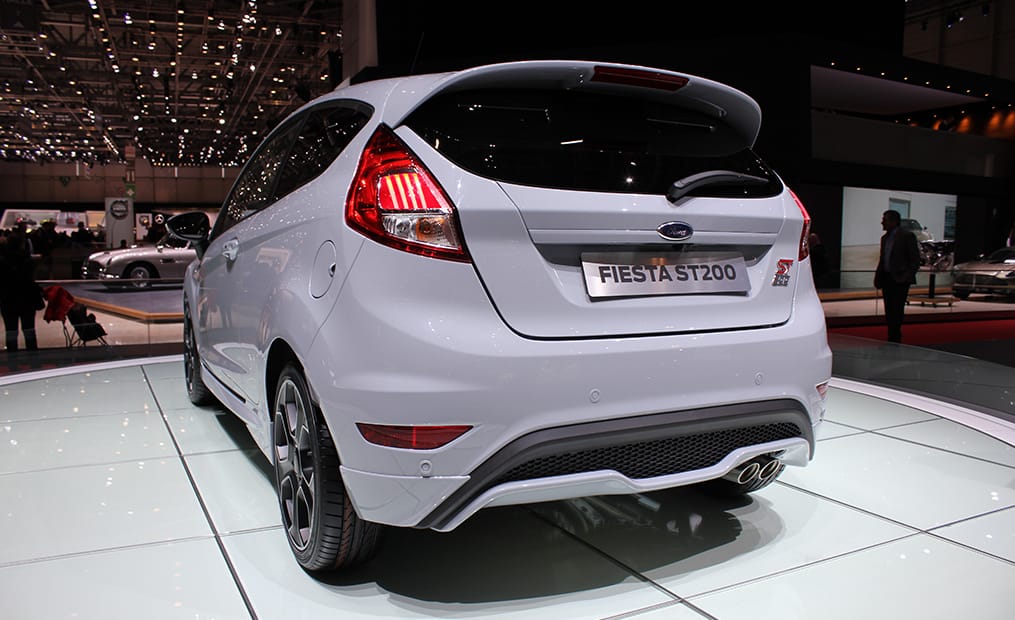 200 Perdestärken katapultieren den kleinen Bruder des Focus ST auf eine Höchstgeschwindigkeit von 230 km/h. Von null auf 100 in 6,7 Sekunden - also Kurzstrecke.
