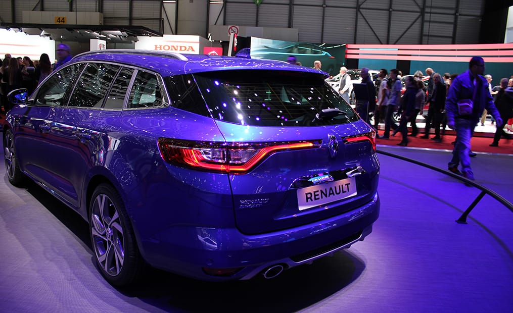 Im sportlichen GT-Look steht der Renault Megane als Kombi Grandtour erstmals auf dem Messestand von Renault. Marktstart ist im Herbst 2016.