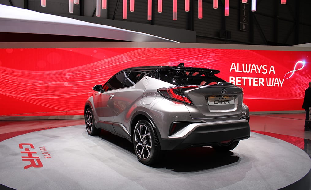 Der Markstart für den Toyota C-HR (Compact High Rider) ist für den Sommer 2016 geplant. Laut Hersteller "Ein Coupé, das den Crossover neu erfindet".