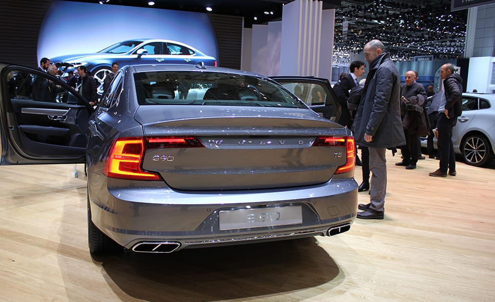 Mit der Präsentation seiner Luxuslimousine ist Volvo der vielbeachtete Eintritt in den Kreis der Premium-Limousinen gelungen.
