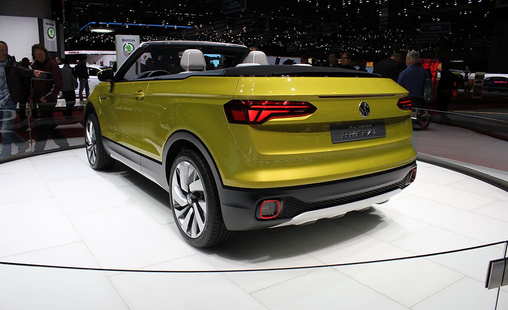 Der VW T-Cross Breeze soll schon jetzt einen konkreten Ausblick auf ein kostengünstiges Serienmodell sein. Das Concept-Car ist nicht Größer als ein VW Polo und soll zu Preisen um die 16.000 Euro kommen.