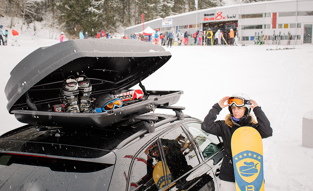 Ski in Dachbox transportieren