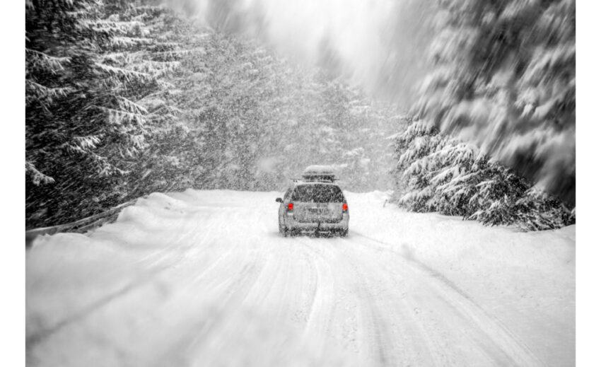 Auto im Schnee
