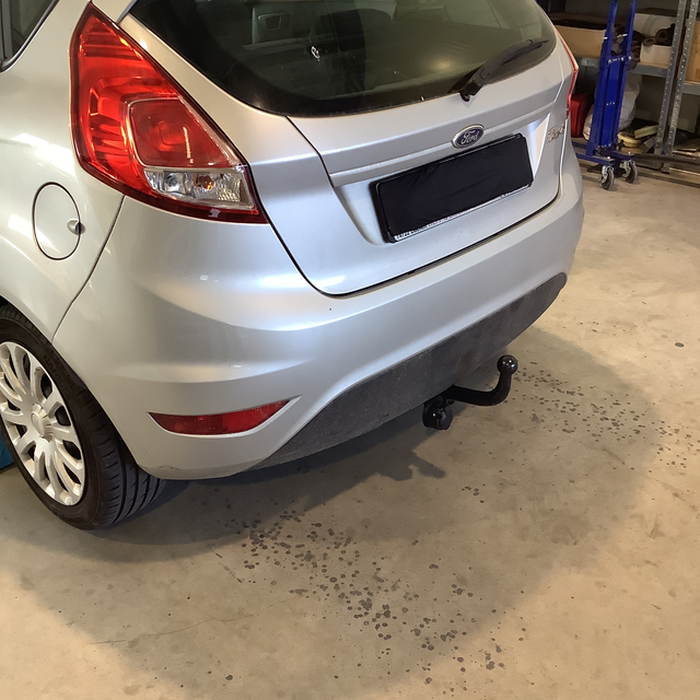 Wunderbar Anhangerkupplung Ford Fiesta Bilder