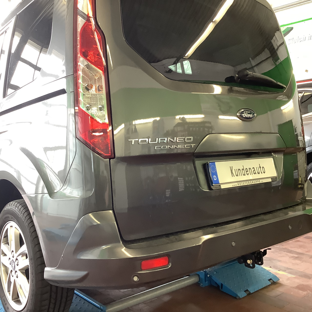 Ford Tourneo Connect Anhangerkupplung